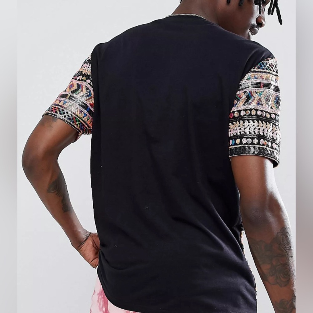 ASOS DESIGN relaxed festival tee allover sequins Aztec design - Picture 5 of 9